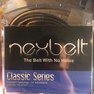 Nexbelt - The golf belt with no holes